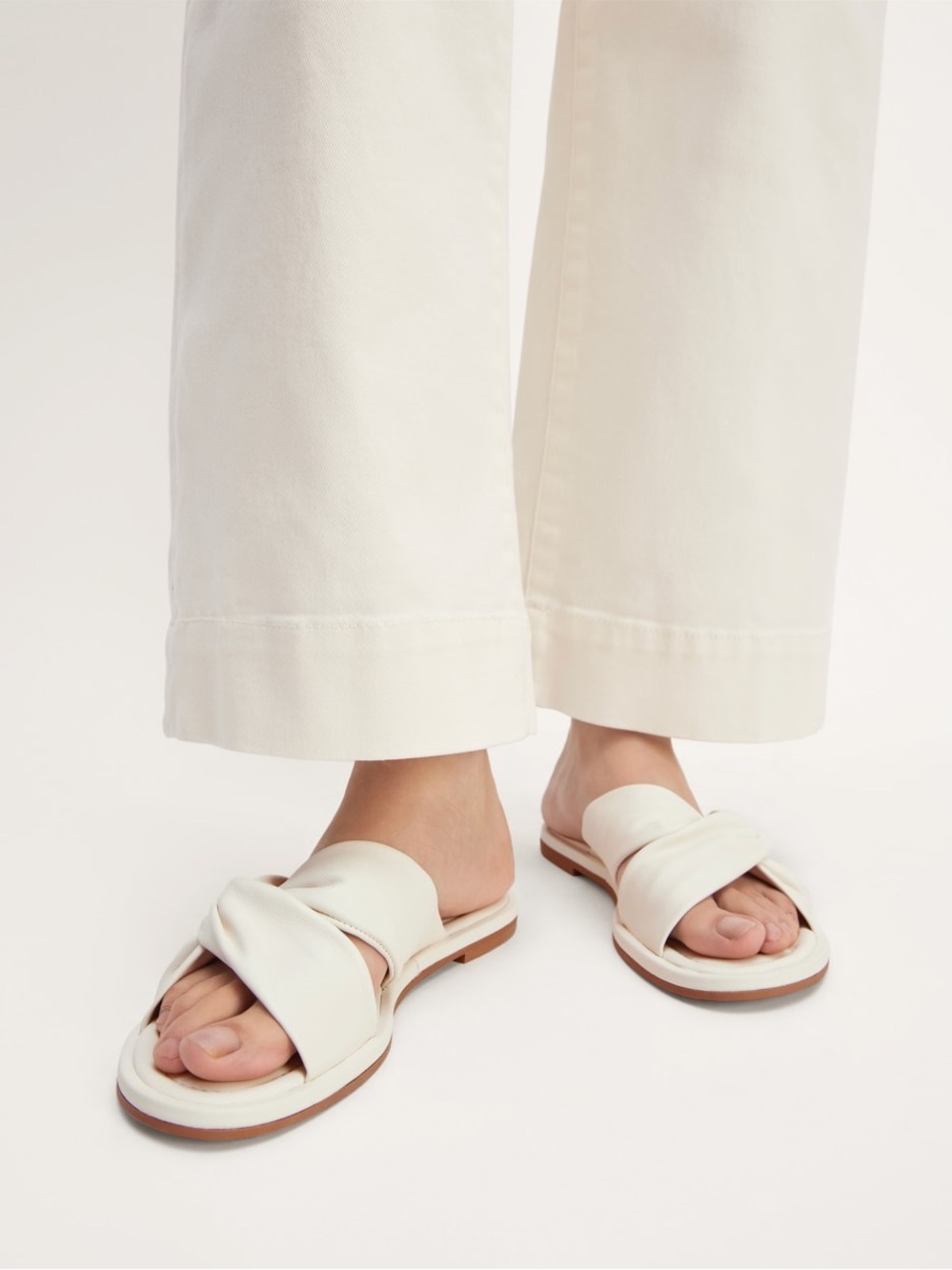 Women's Wide-Leg Jeans in Off-White